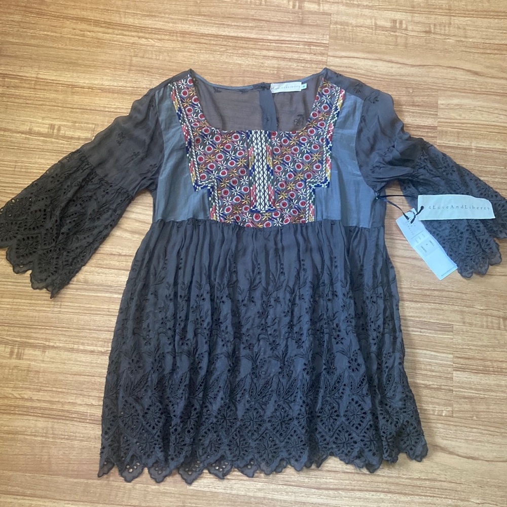 NWT 4 love and liberty (a Johnny Was brand) gray embroidered top.